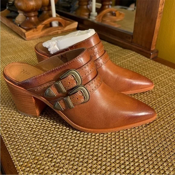 Frye Boots Frye Flynn Mule FRYE Flynn Belted Pointed Toe Studded